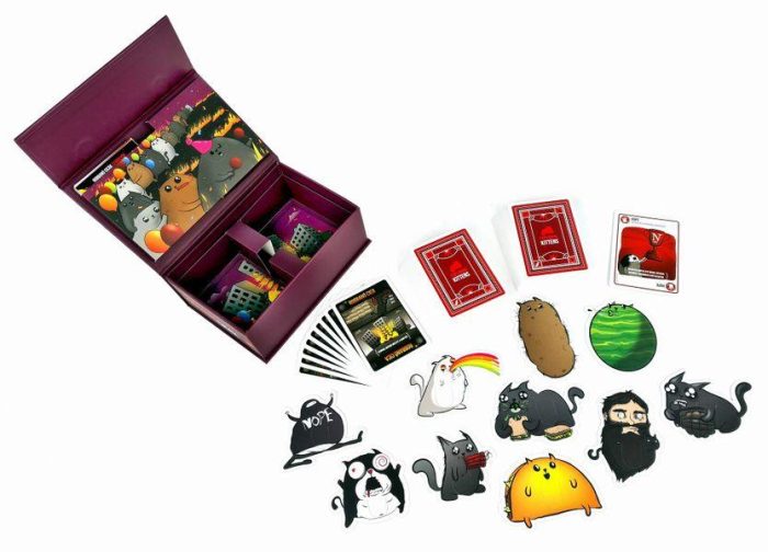 Exploding Kittens Party Pack contents