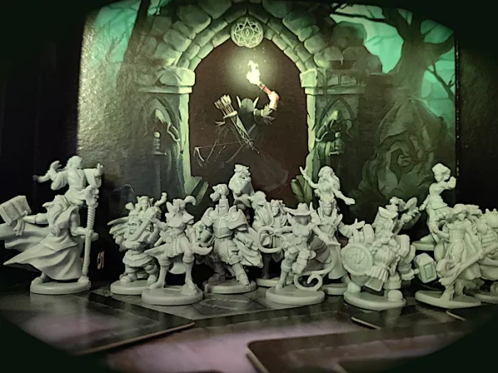 Tiny Epic Dungeons miniatures